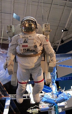 Astronaut grow taller in space