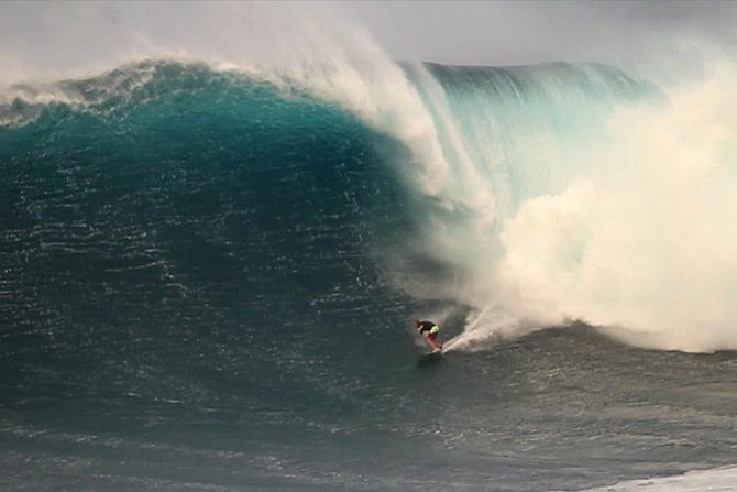 highest wave caught by surfer