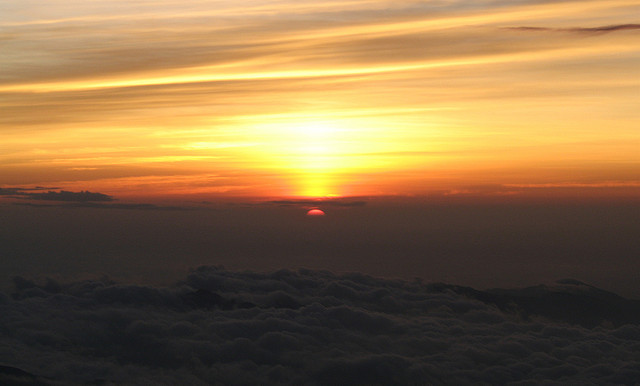 Sun rise from Japan's highest point